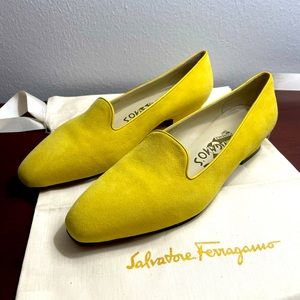 New, Authentic Ferragamo loafers. Tímpano Style. Suede